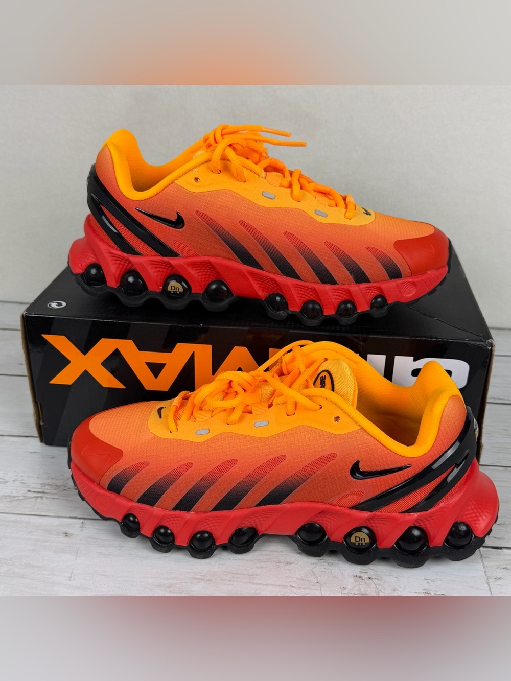 Nike Air Max DN8 GS Sunset Orange Black HF7310-800 Size US 6Y UK 5.5 EU 38.5 NEW